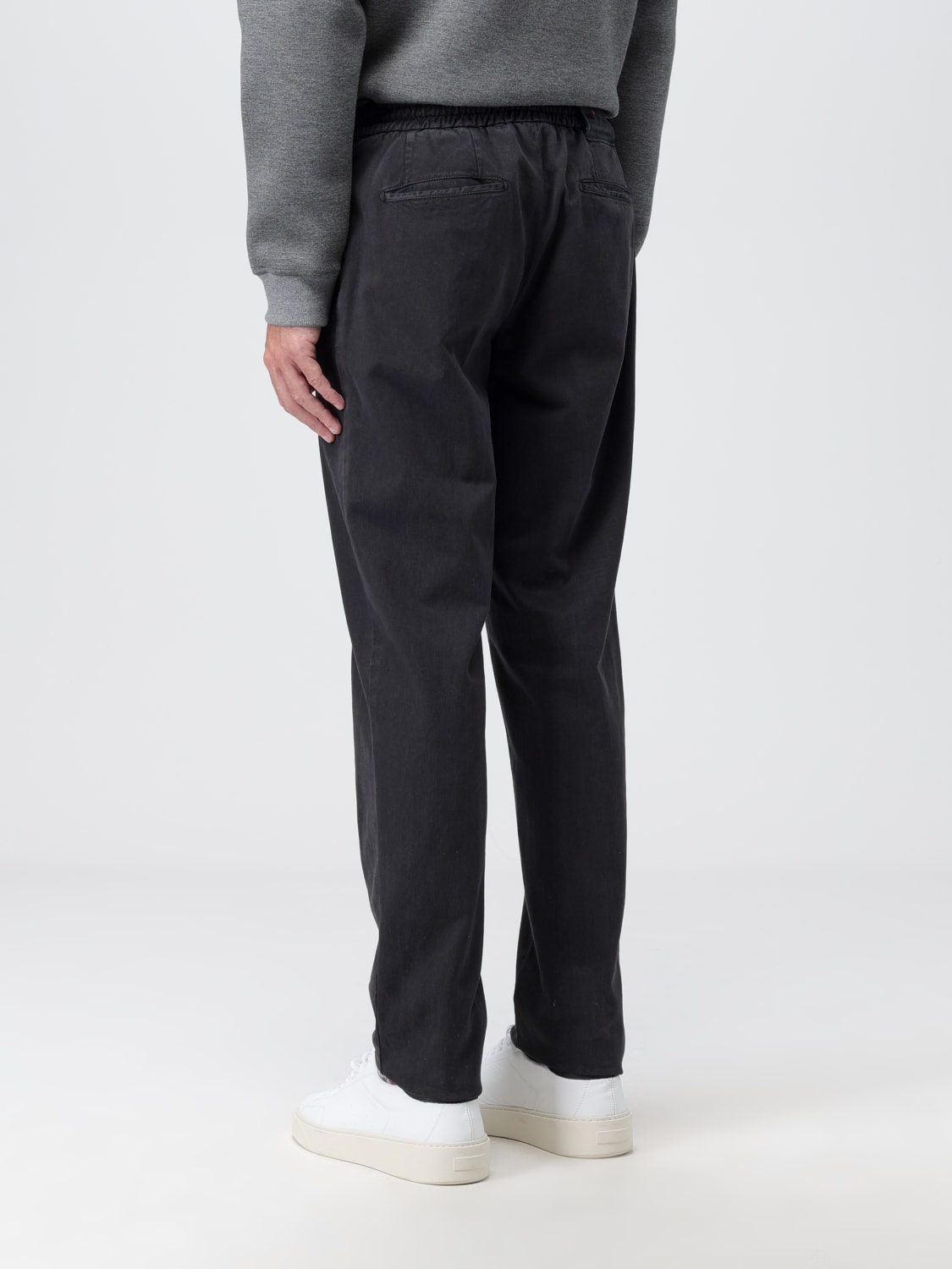 KITON パンツ: パンツ メンズ Kiton, ブラック - Img 3