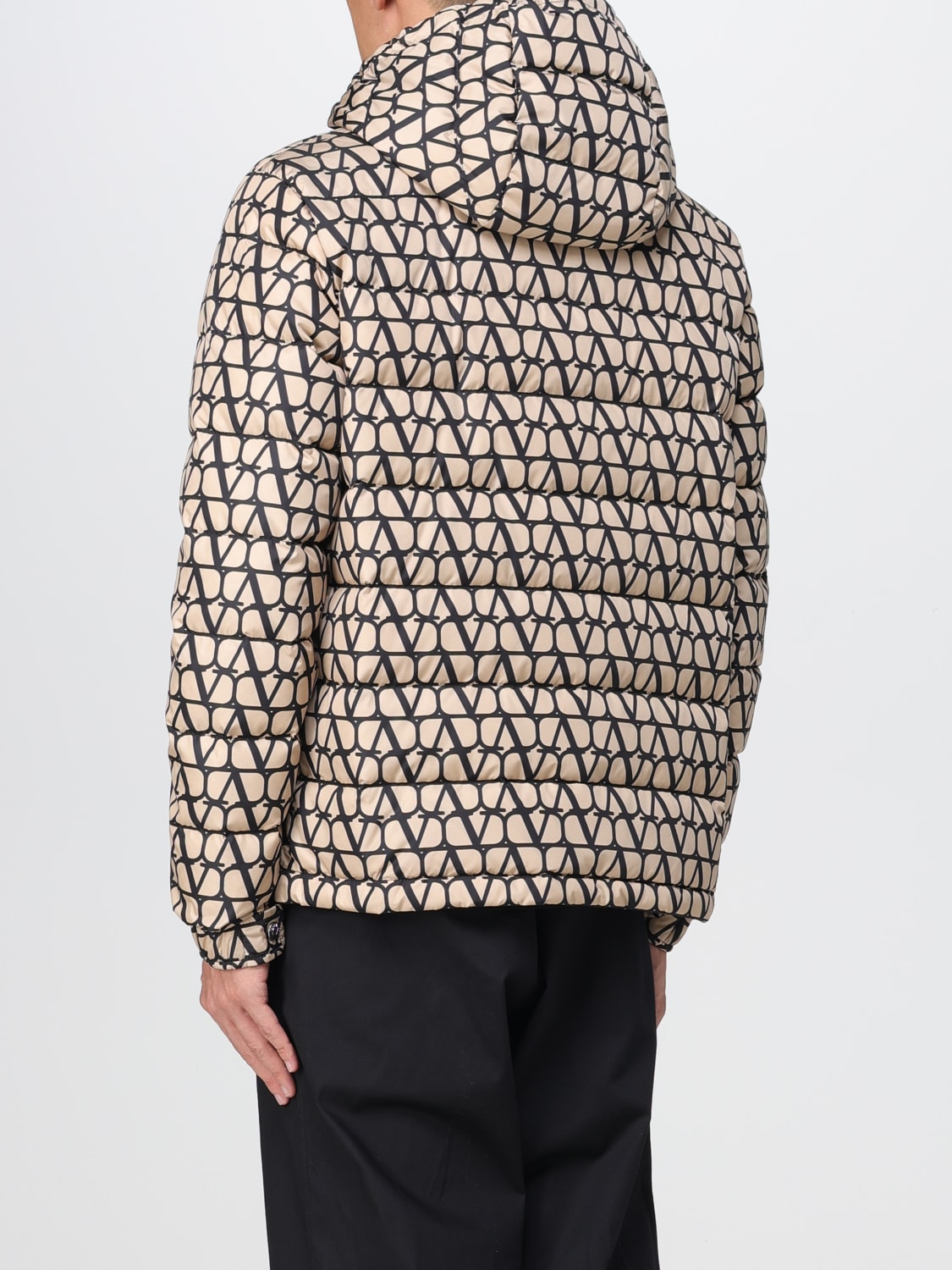 VALENTINO JACKET: Valentino down jacket in nylon with Toile Iconographe print, Beige - Img 3