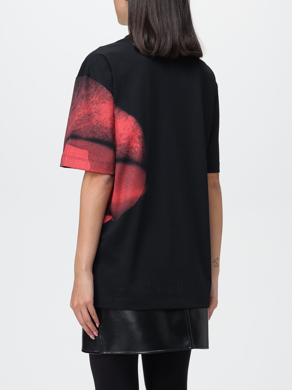 ALEXANDER MCQUEEN T-SHIRT: Alexander McQueen cotton t-shirt with print, Black - Img 3