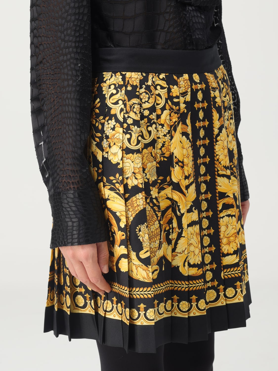 VERSACE SKIRT: Versace skirt in silk with baroque print, Black - Img 5