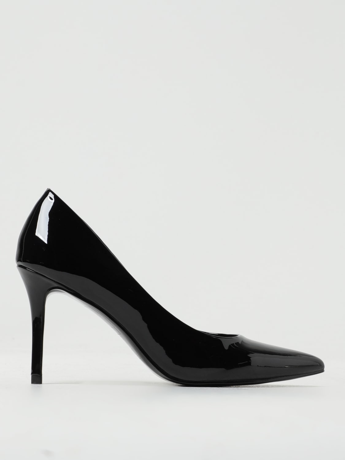 VERSACE JEANS COUTURE PUMPS: Versace Jeans Couture patent pumps with embossed logo, Black - Img 1