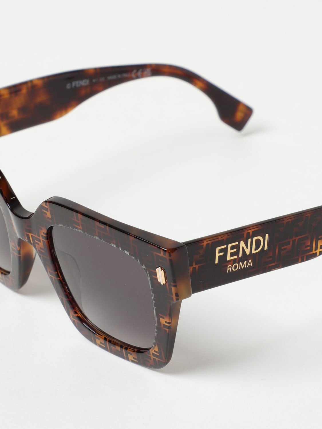 FENDI：サングラス レディース - ブラウン | GIGLIO.COMオンラインのFendi サングラス FE40101I