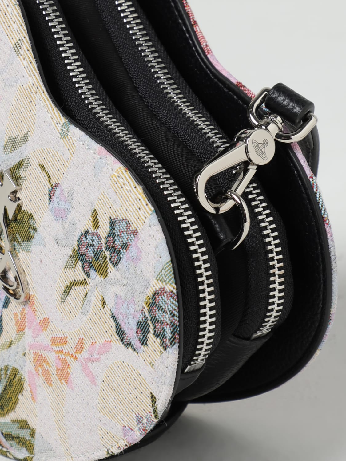 VIVIENNE WESTWOOD BORSA MINI: Borsa Louise Heart Vivienne Westwood in tessuto jacquard e pelle vegana, Nero - Img 4