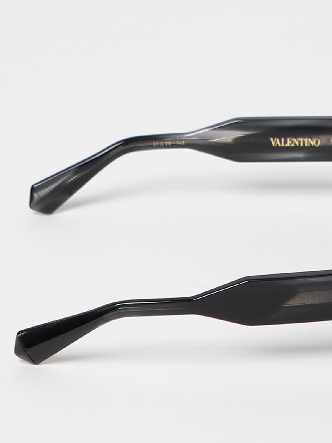 Valentino Geometric Black deals Sunglasses