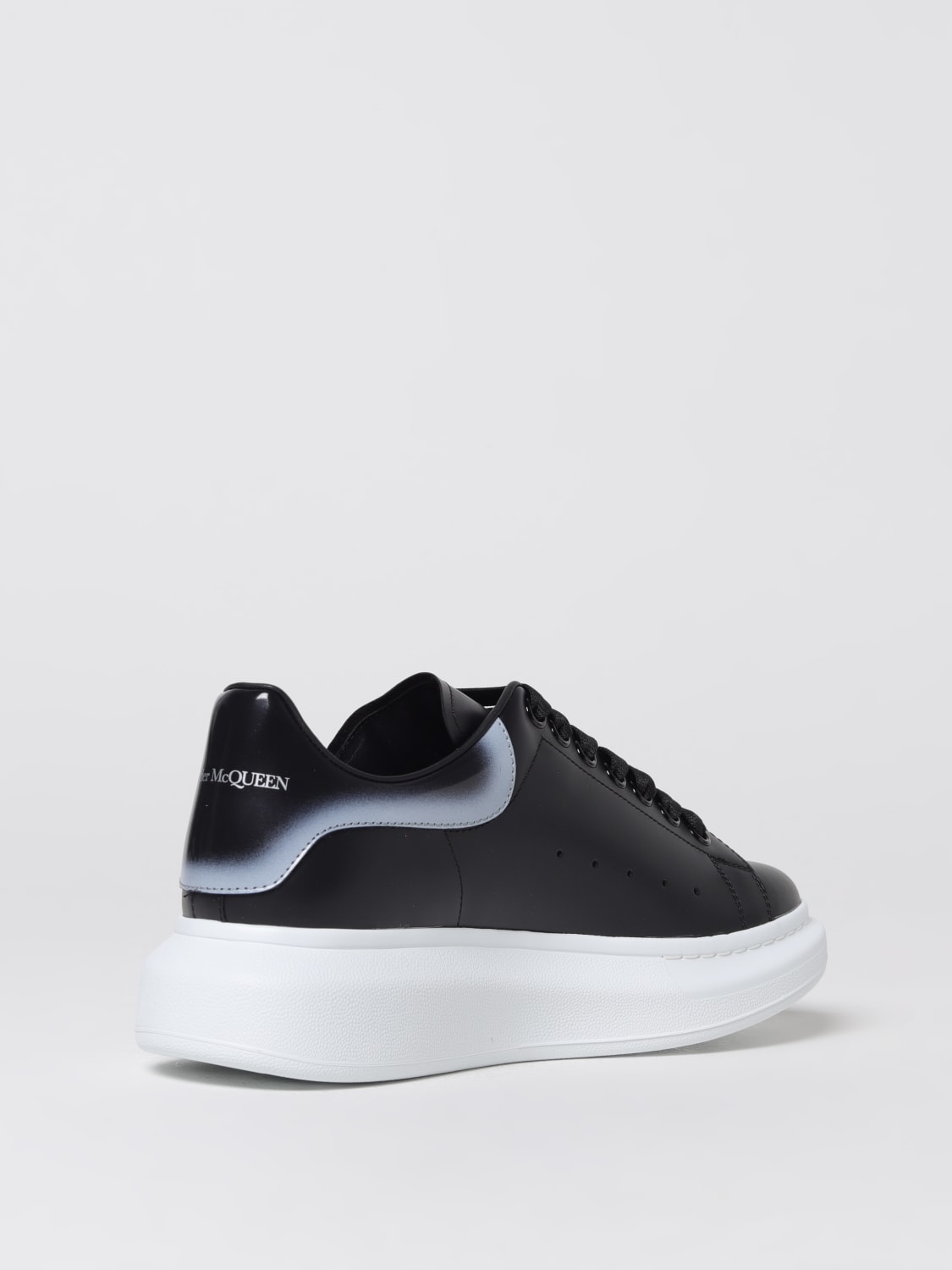 ALEXANDER MCQUEEN Sneakers Larry in pelle Nero Sneakers Alexander McQueen 777367WIE9G online su GIGLIO.COM