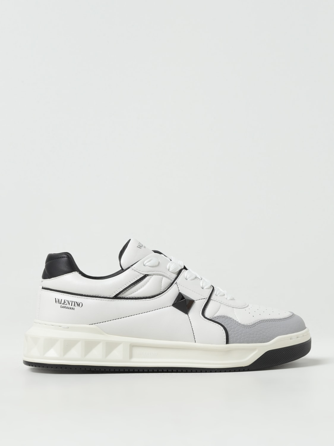 VALENTINO GARAVANI SNEAKERS: Valentino Garavani One Stud sneakers in grained leather, White 1 - Img 1