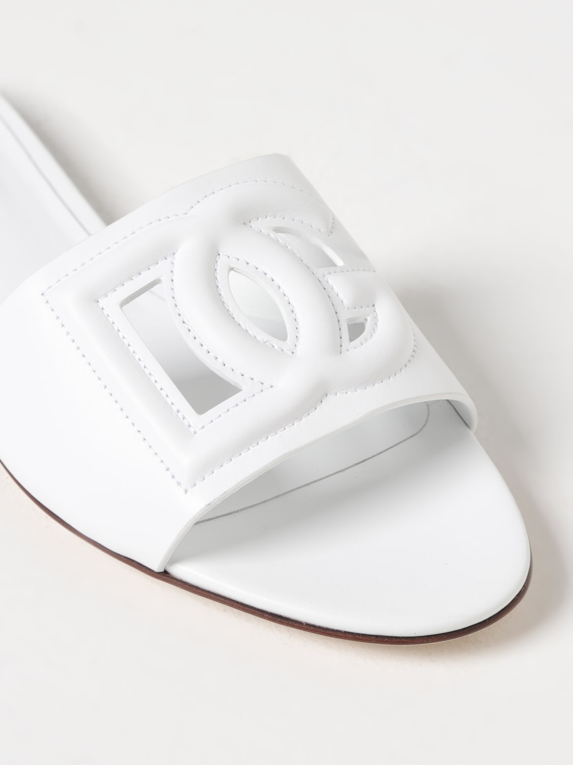 DOLCE & GABBANA: Flat sandals woman - White | Dolce