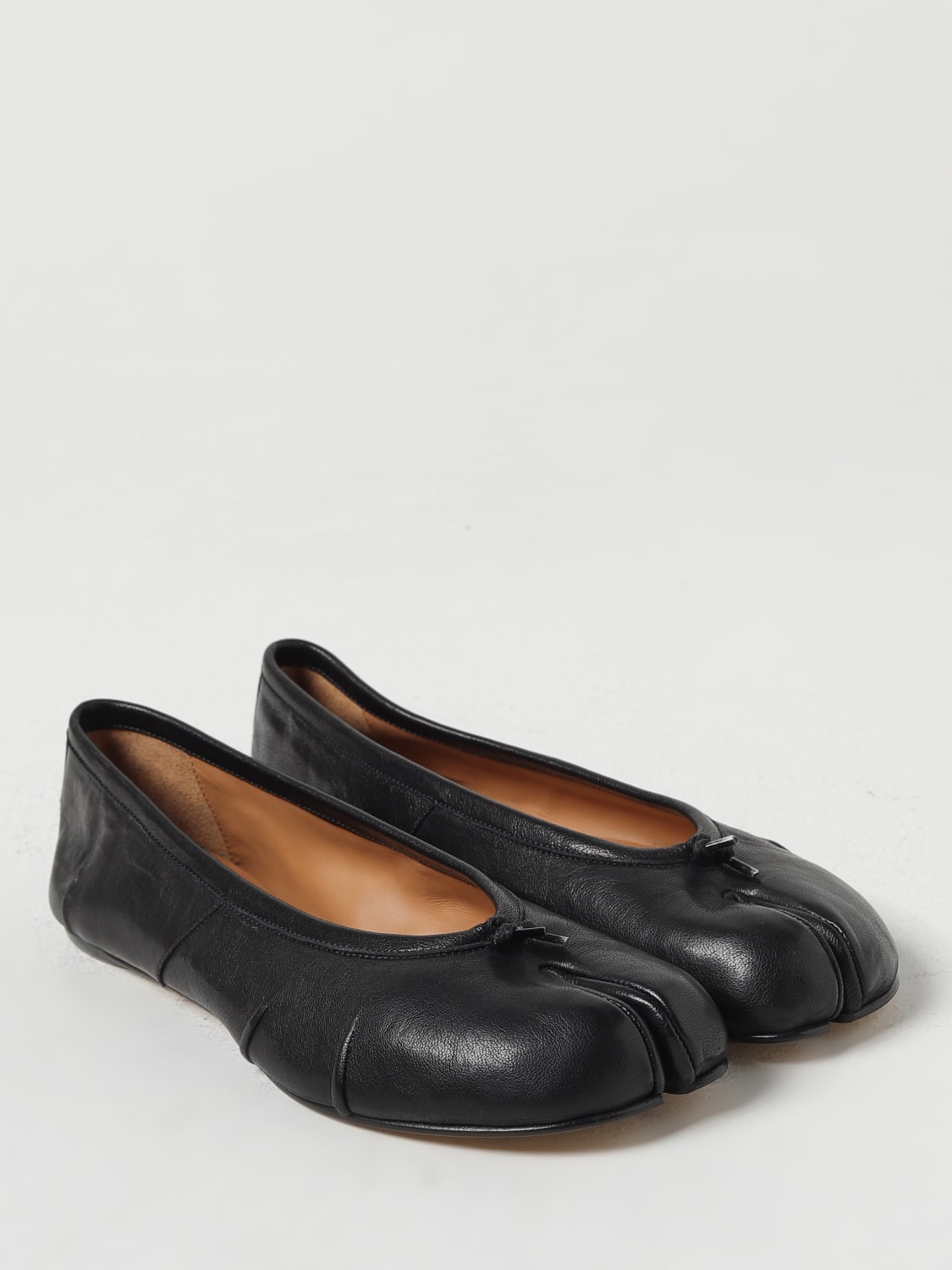 MAISON MARGIELA BALLERINE: Ballerina Tabi Maison Margiela in pelle, Nero - Img 2