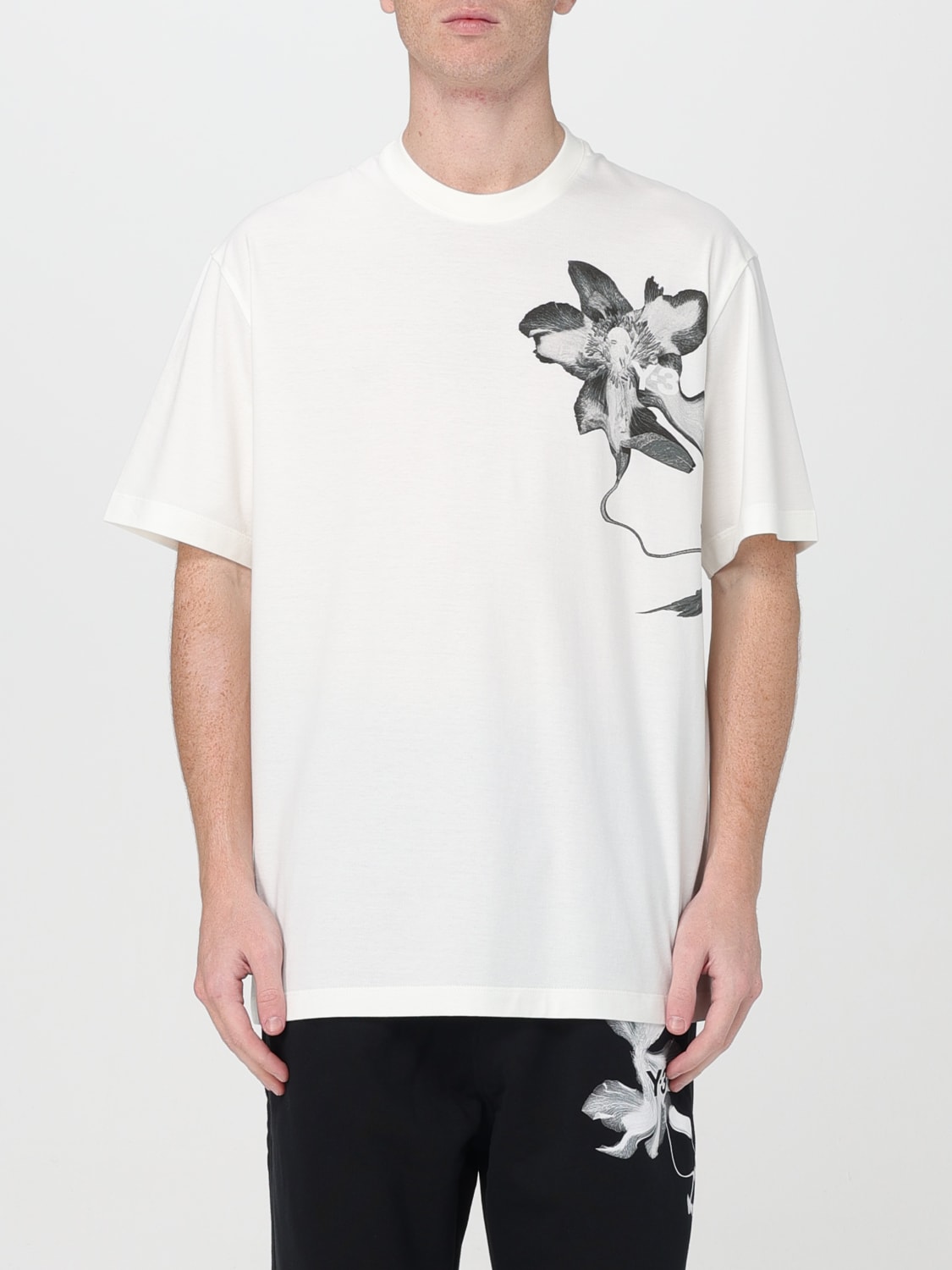 Y-3: T-shirt men - Beige | Y-3 t-shirt IV7737 online at GIGLIO.COM