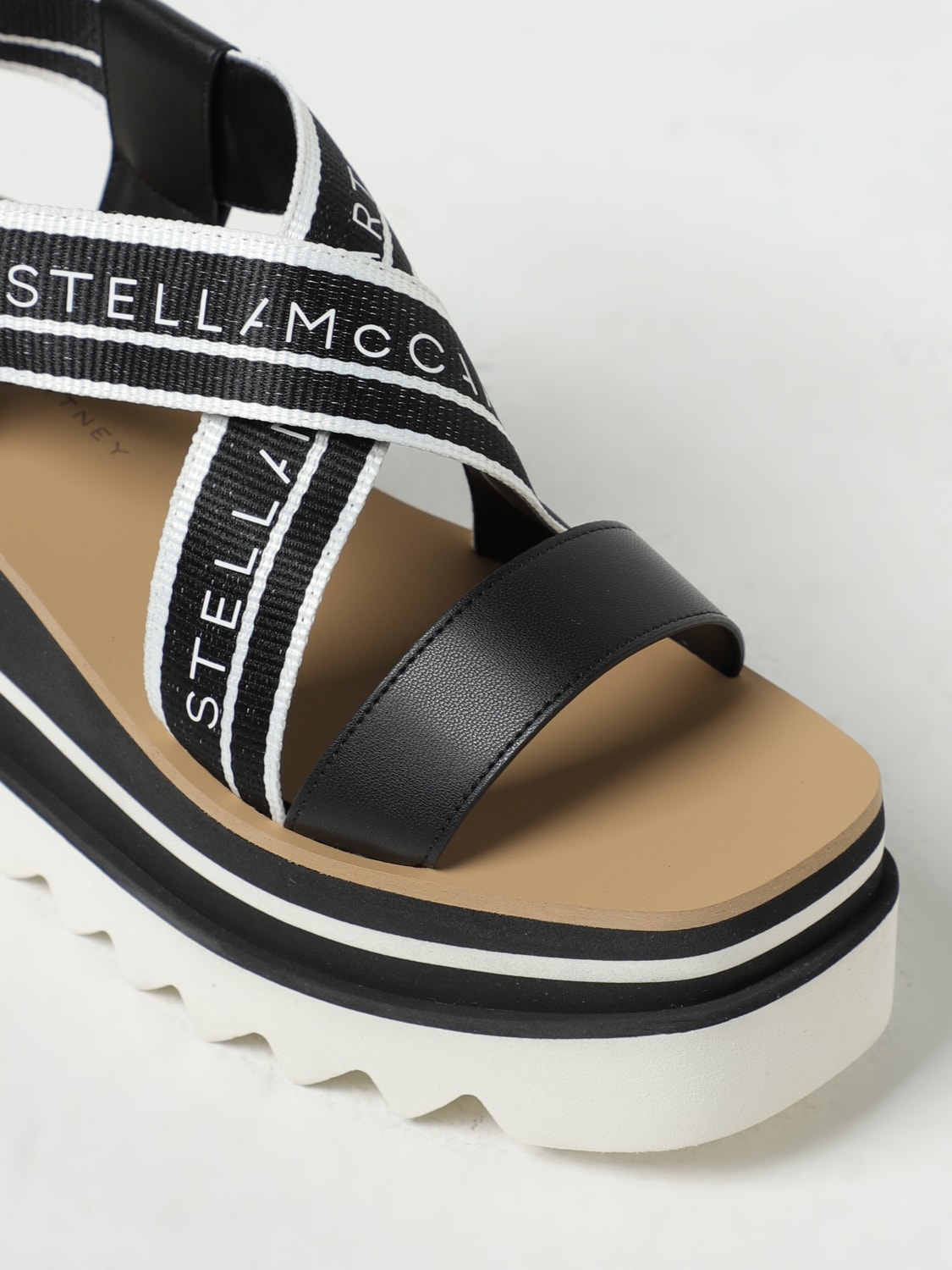 STELLA MCCARTNEY：ウェッジシューズ レディース - ブラック | GIGLIO.COMオンラインのStella McCartney  ヒールサンダル 810162E00015