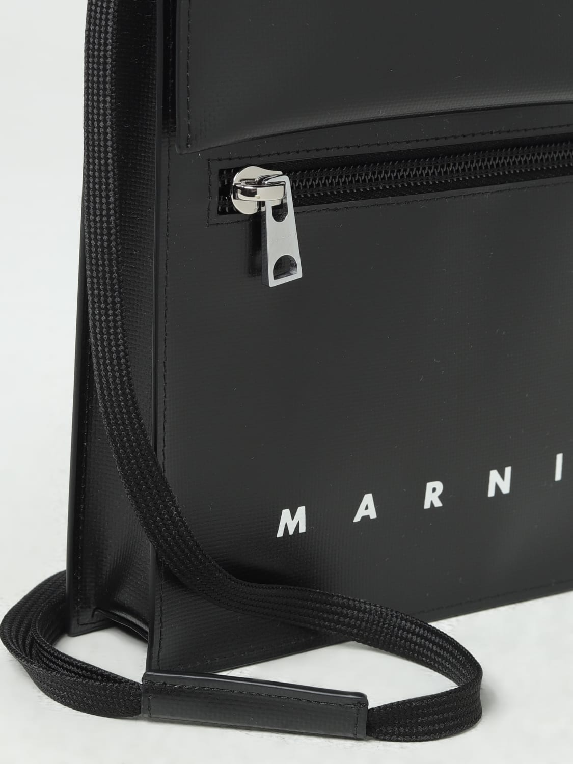 ショルダーバッグ MARNI Men Shoulder bag Black SBMQ0036A1P5769 00N99 MARNI: Bags men - Black | Marni shoulder bag SBMQ0036A1P5769