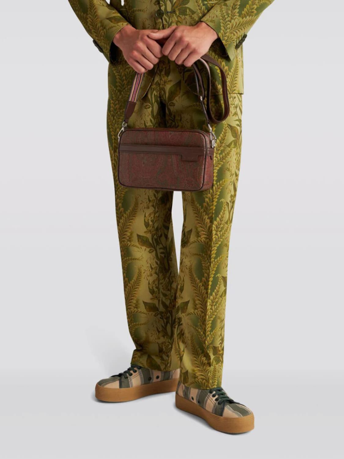 ETRO：ショルダーバッグ メンズ - ブラウン | GIGLIO.COM