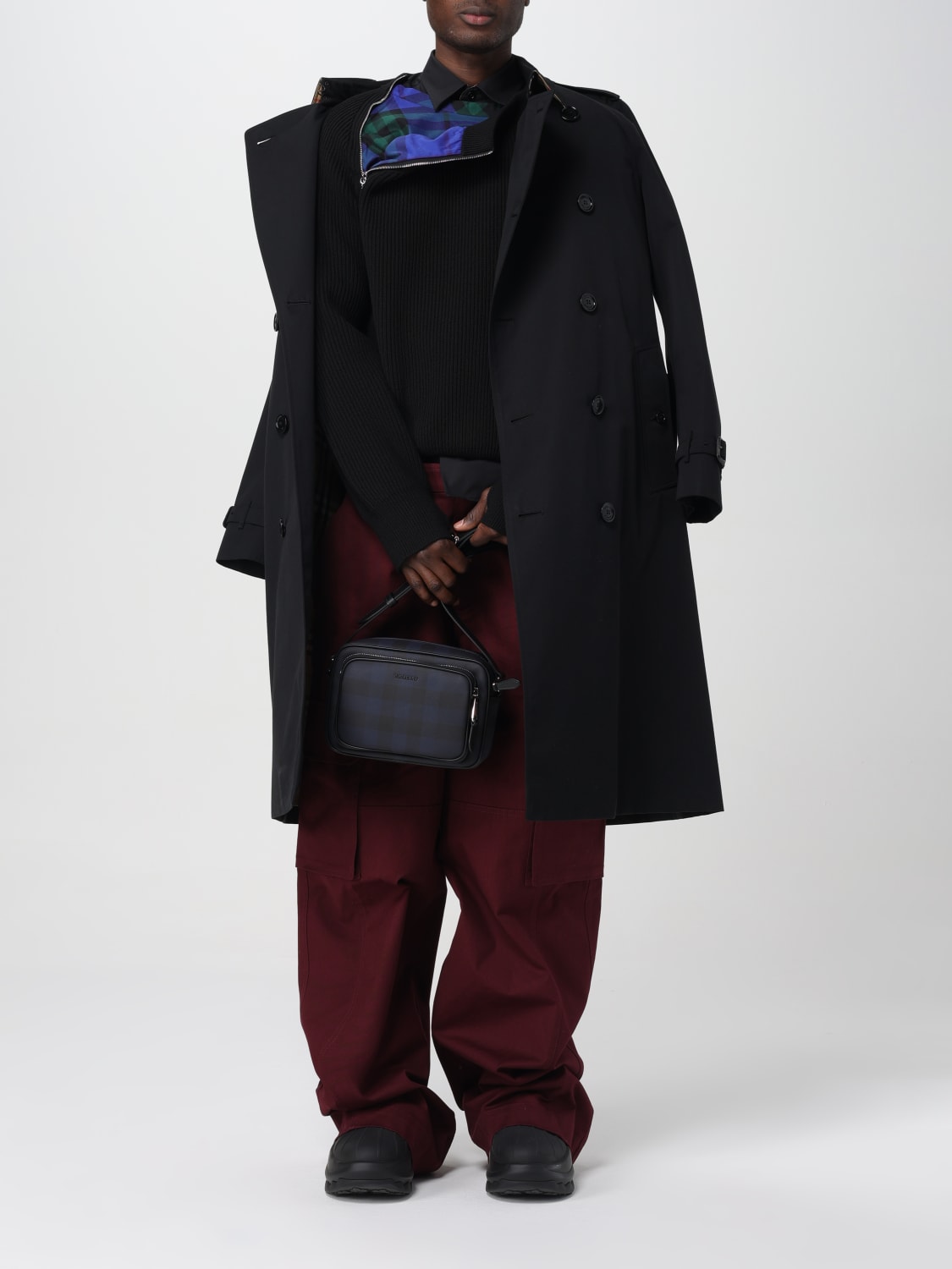 Burberryアウトレット：セーター メンズ - ブラック | GIGLIO