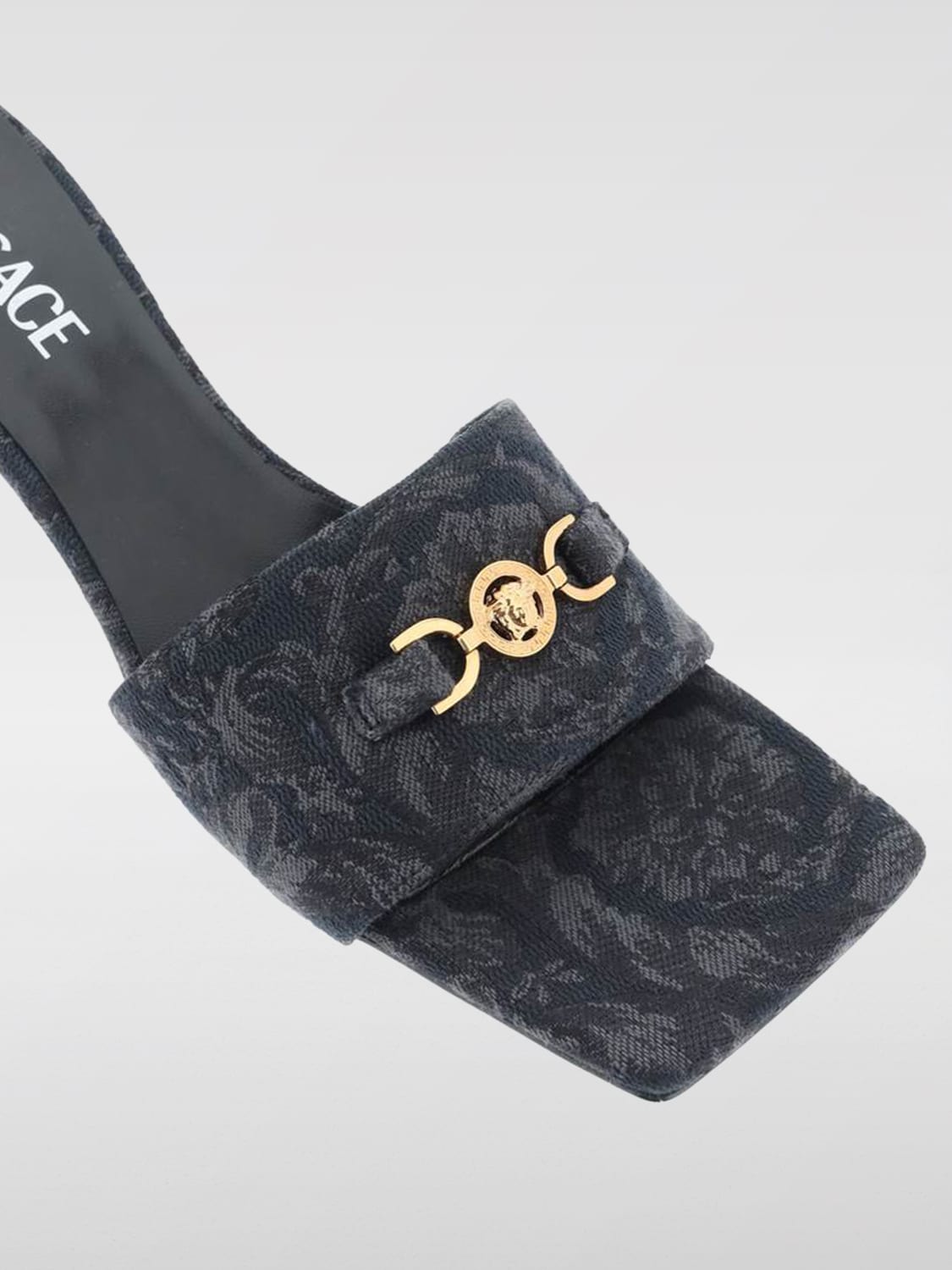 【関税込み】Versace ヒールサンダル レディース デザイナー ハイヒールサンダル | ヴェルサーチェ 日本