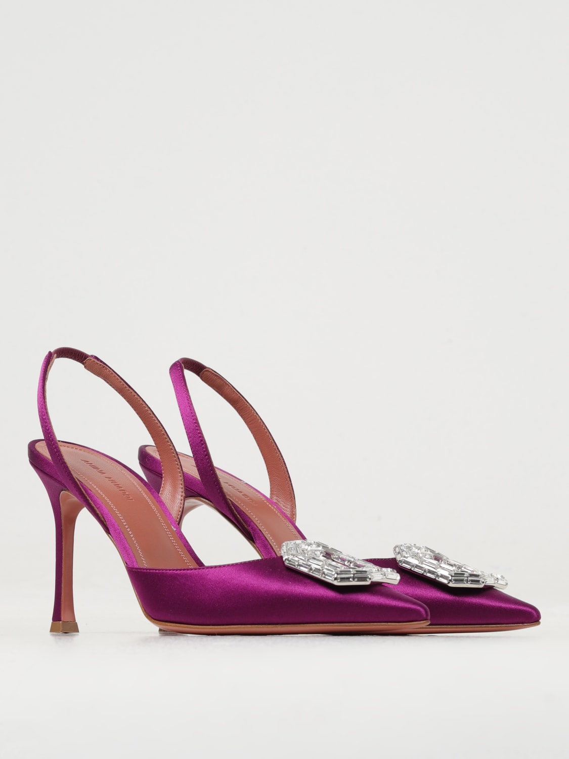 black pointed toe pumps