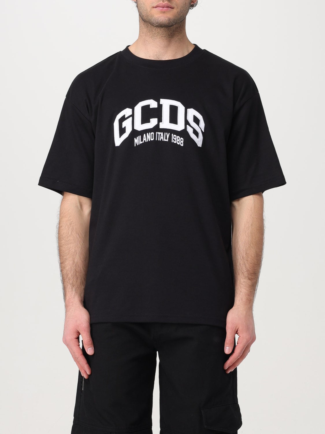 GCDS: T-shirt men - Black | GCDS t-shirt A1OM2304JB9 online at GIGLIO.COM