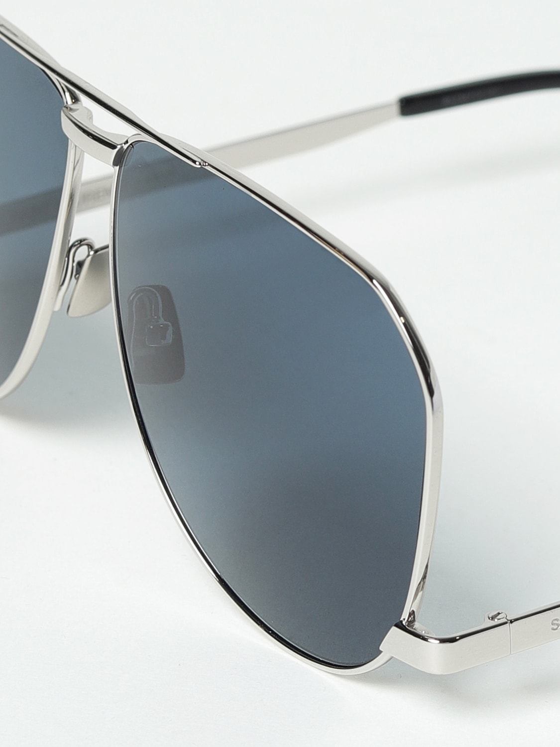 サングラス SAINT LAURENT Woman Sunglasses Silver SL690 003 Saint Laurent SL 690 DUST Sunglasses 003 Shiny Silver - eye