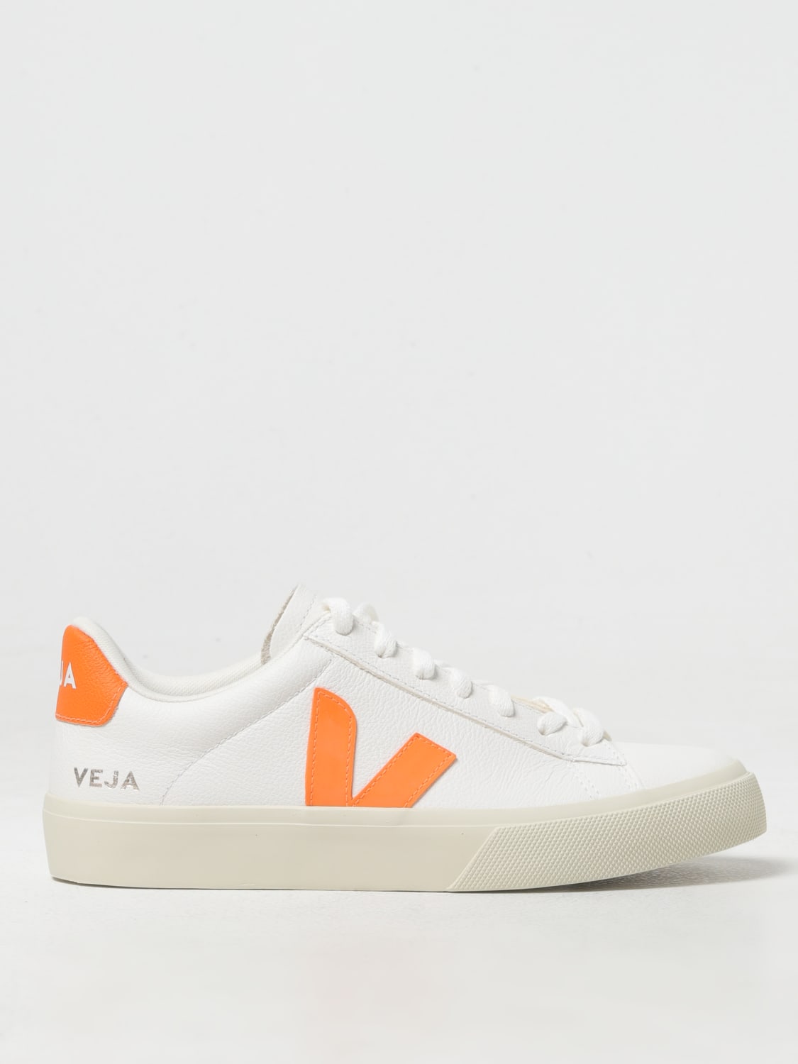 Giglio Sneakers Campo Chromefree Veja in pelle a grana