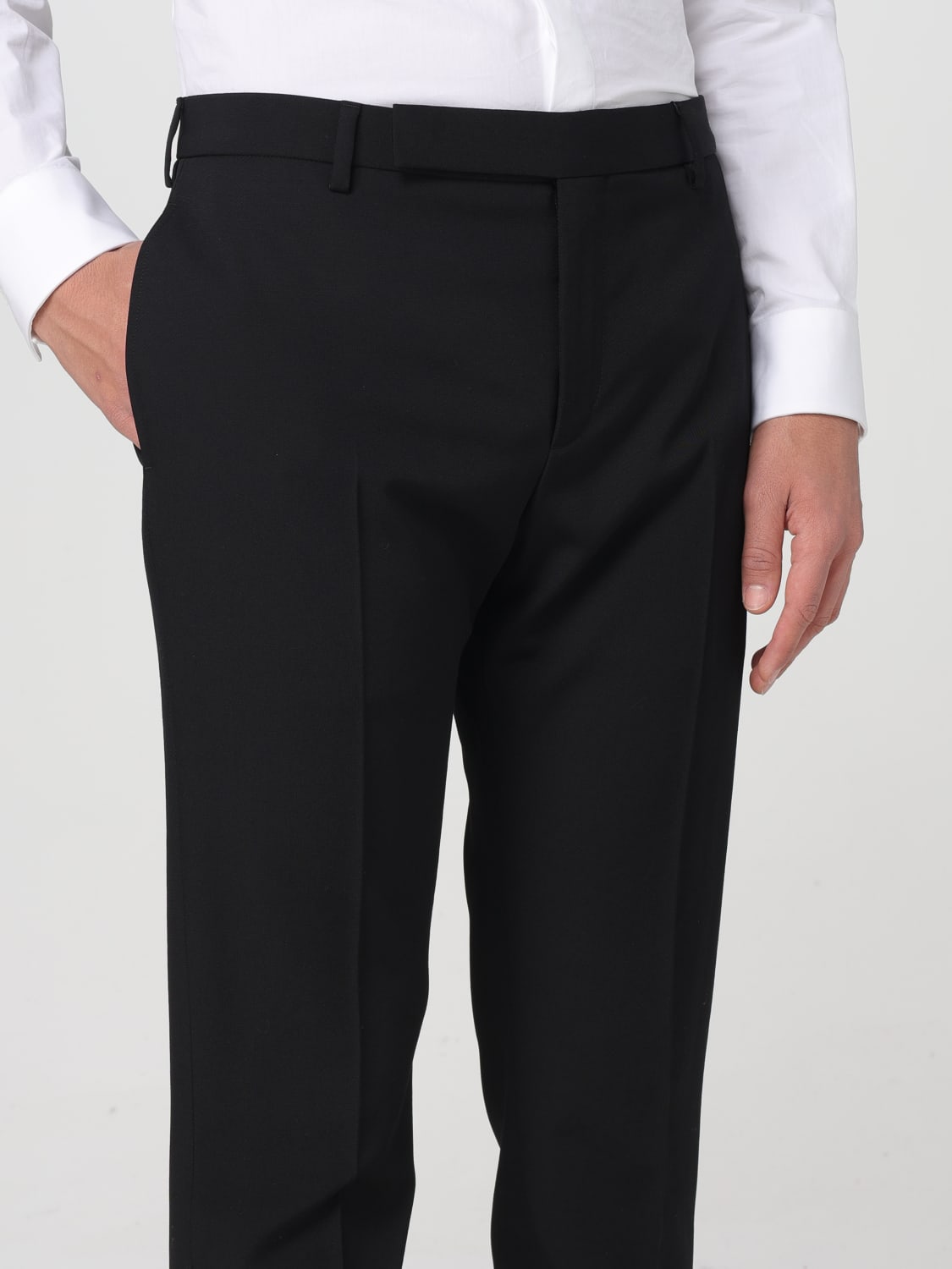 SAINT LAURENT Pants men Black Saint Laurent pants 607843Y512W online at GIGLIO.COM