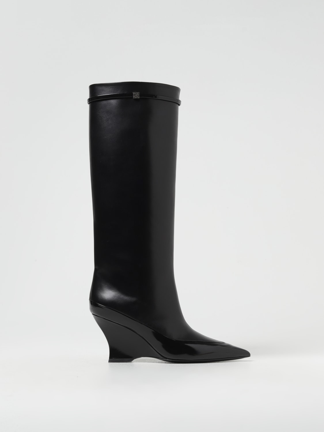 Givenchy Outlet Bottines plates femme Noir Bottines Plates Givenchy BE7037E22E en ligne sur GIGLIO.COM