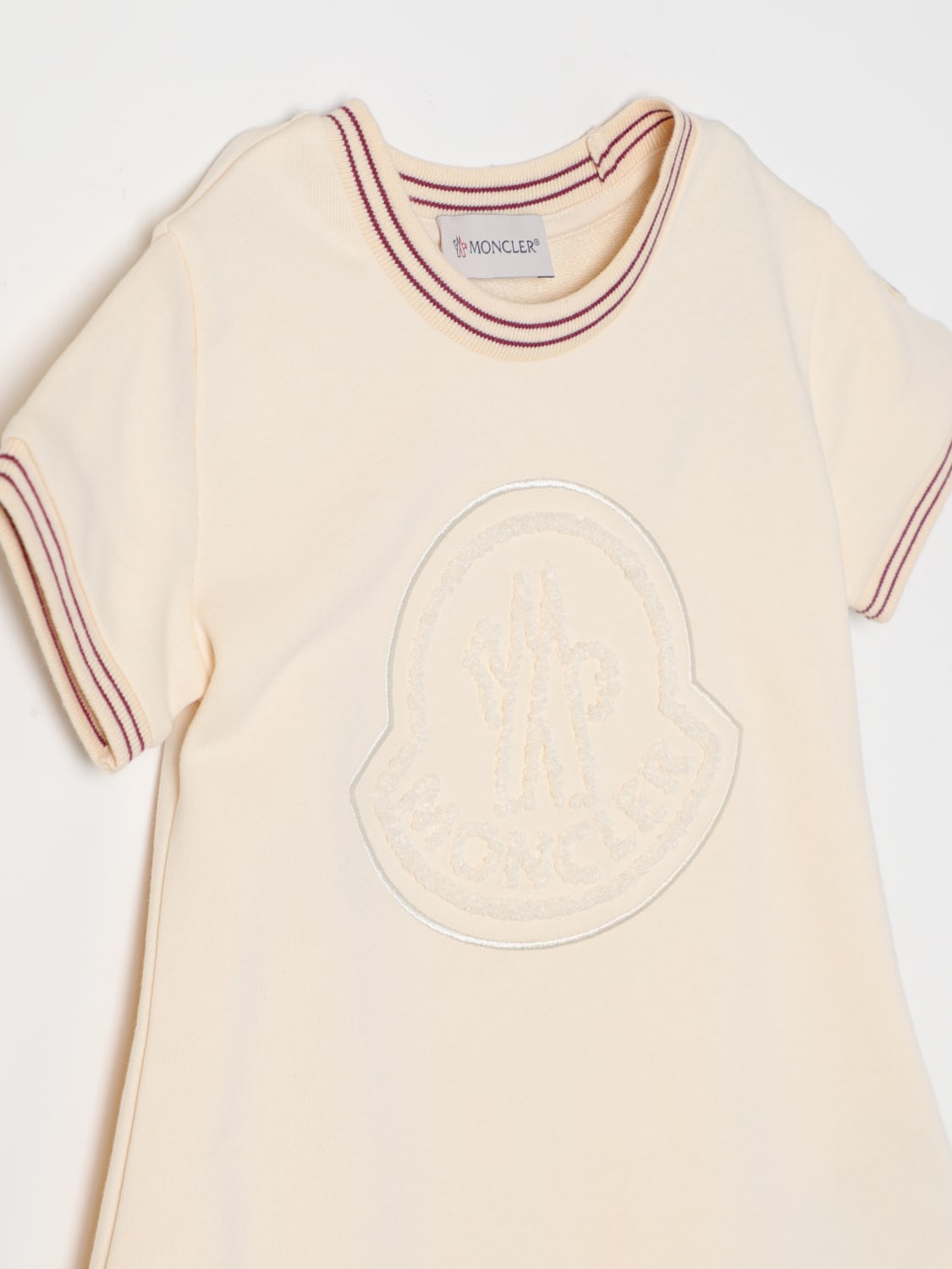 MONCLER ABITO: Abito svasato con logo Moncler, Beige - Img 3