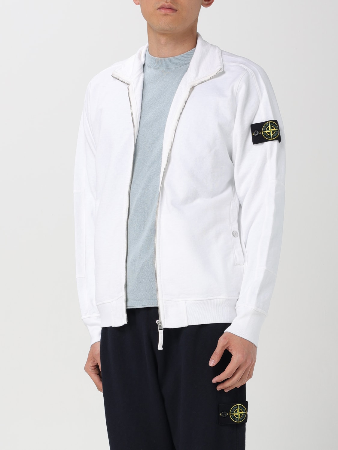 人気 stone island スウェット