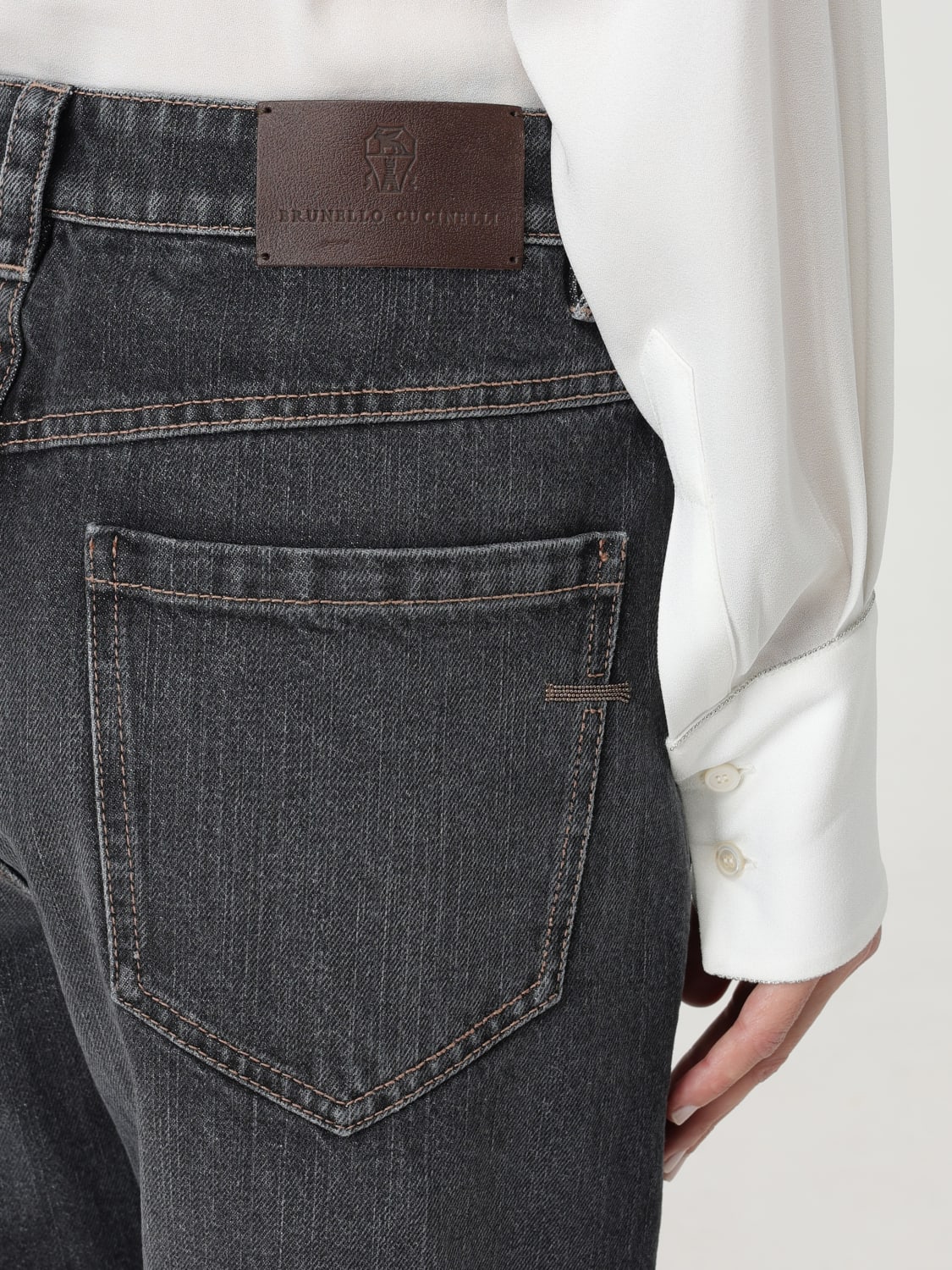 デニム・ジーパン BRUNELLO CUCINELLI SS25 Jeans (MA095P5847 C8926) Brunello Cucinelli Cotton Jeans MA095P5847-C8999 BLACK STONE
