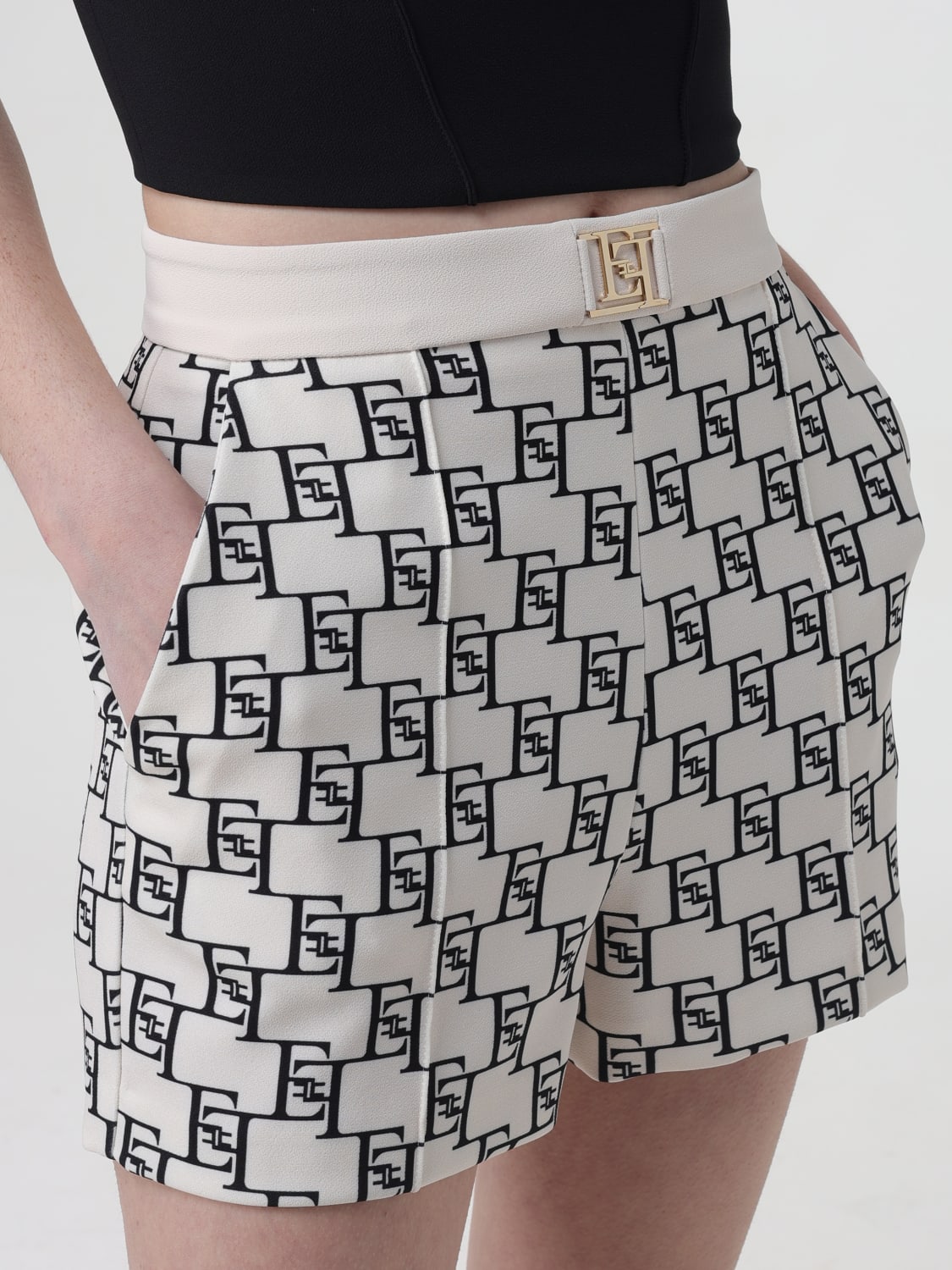 ショートパンツ Elisabetta Franchi Butter Shorts Elisabetta Franchi Butter Shorts in Neutrals | THE LIST