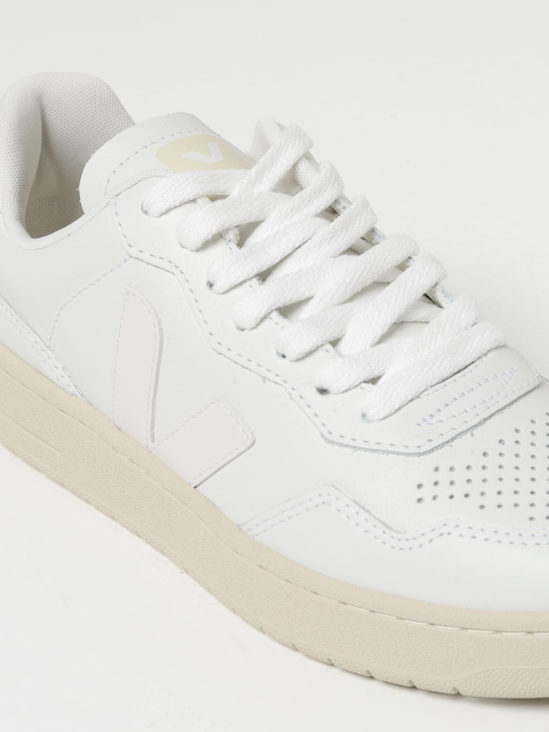 VEJA: Sneakers woman - White | Veja sneakers VD2003380