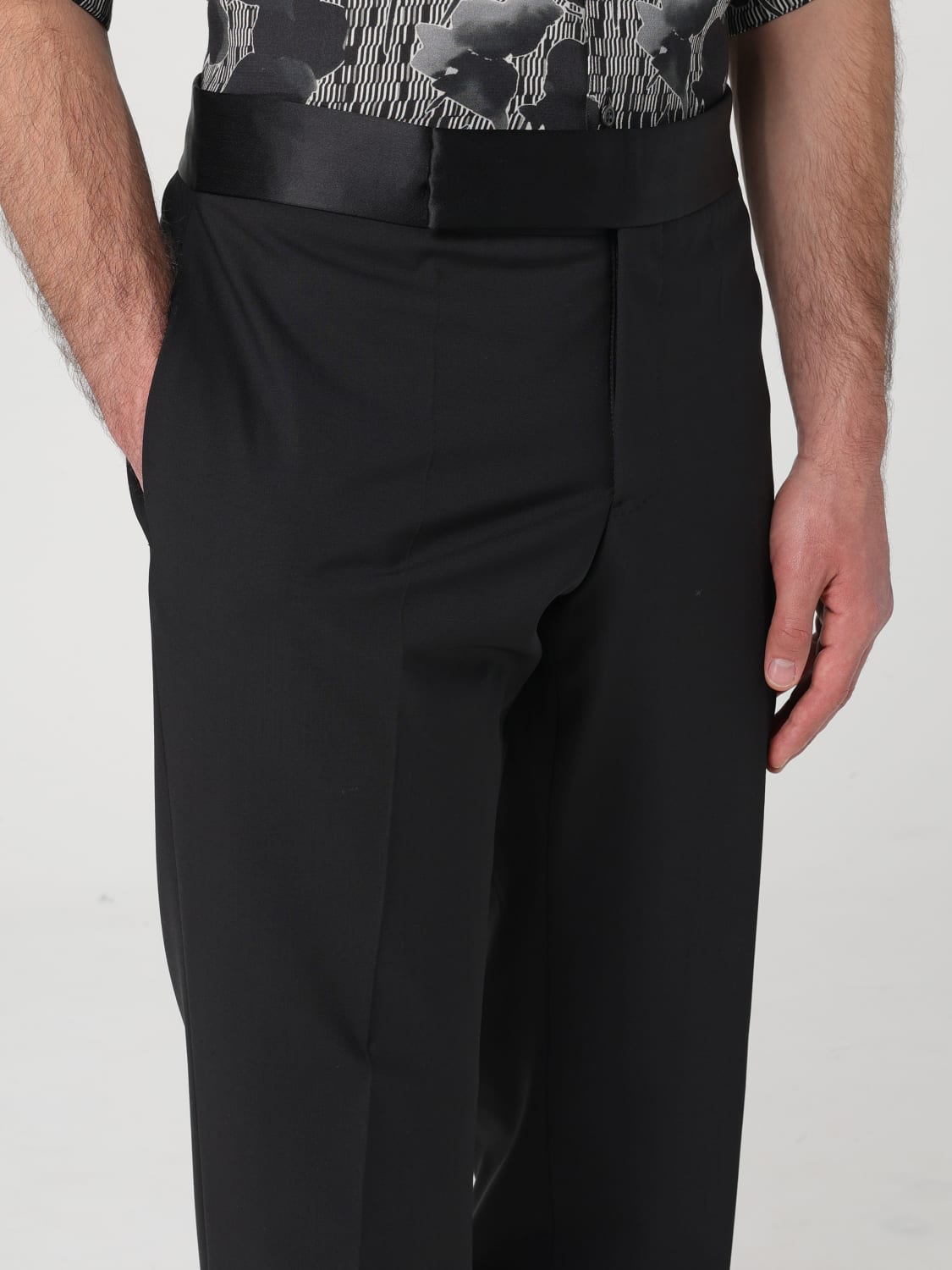 Emporio Armani Outlet Pants men Black Emporio Armani pants E31P3M01506 online at GIGLIO.COM