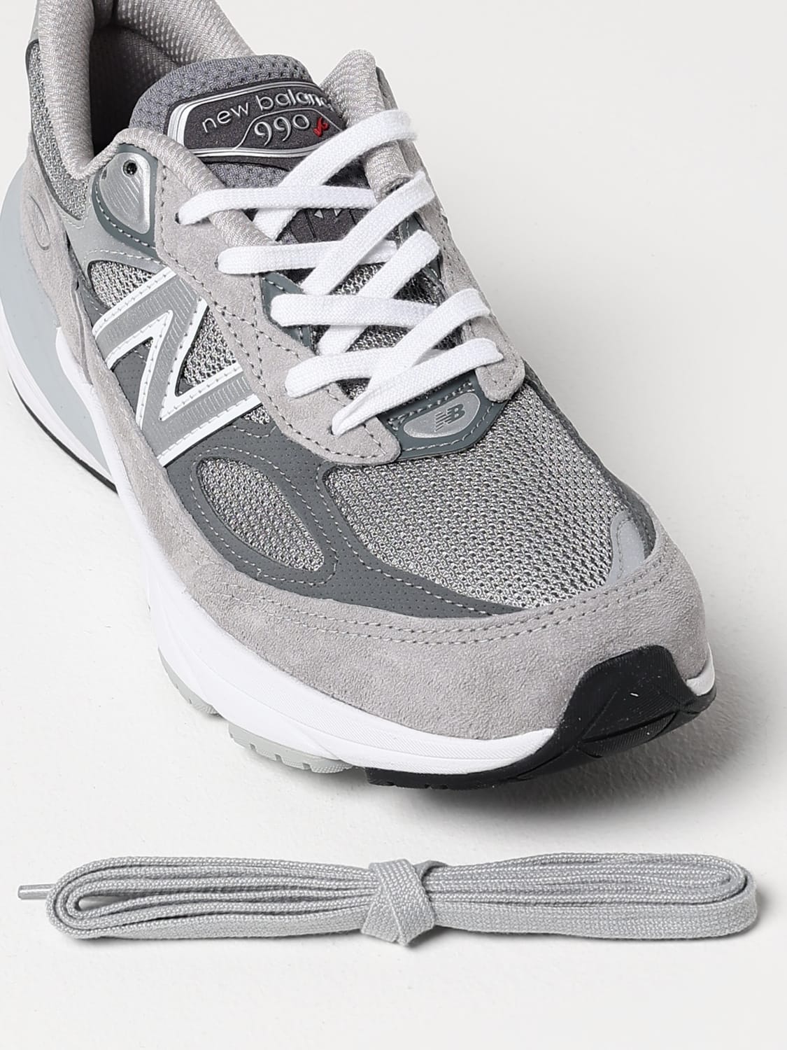 NEW BALANCE：スニーカー メンズ - グレー | GIGLIO.COMオンラインのNew Balance スニーカー M990GL6