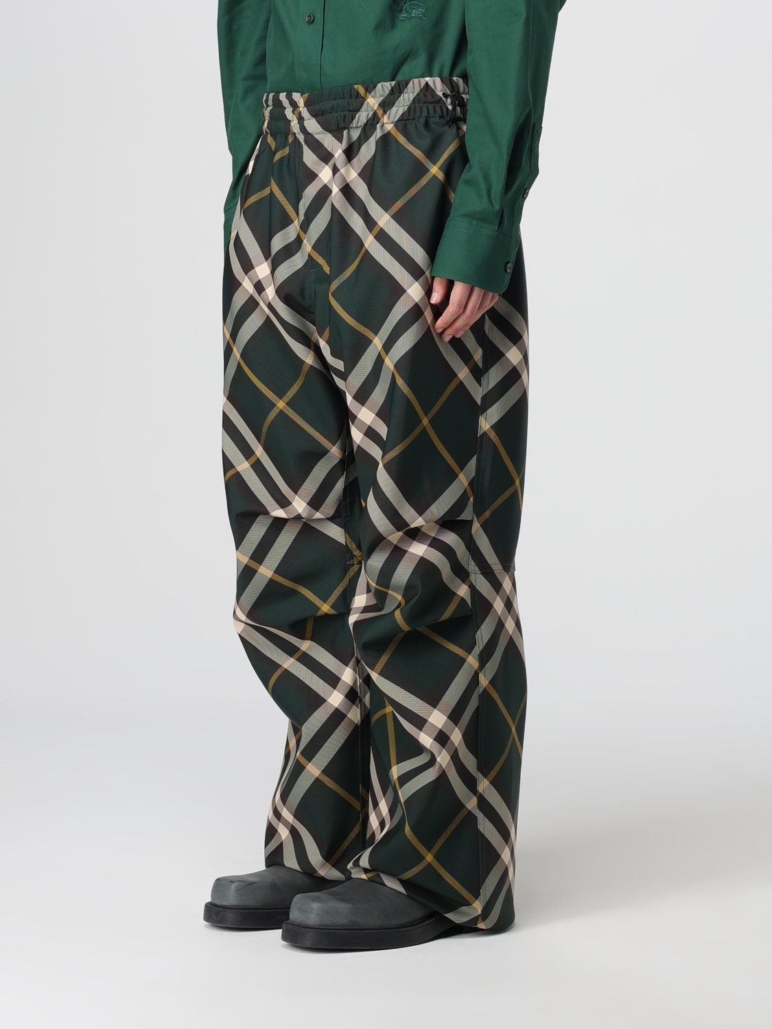 BURBERRY PANTS: Pants men Burberry, Green - Img 4