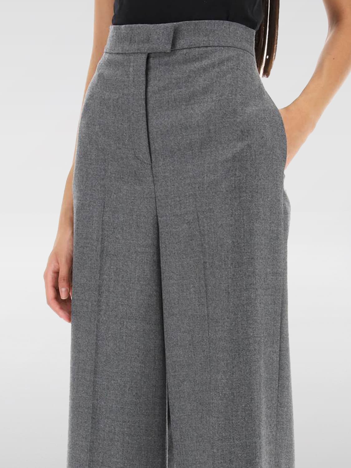 パンツ FENDI Woman Pants Grey FR6375AM3N F0TDR FENDI: Pants woman - Grey | Fendi pants FR6375AM3N online at