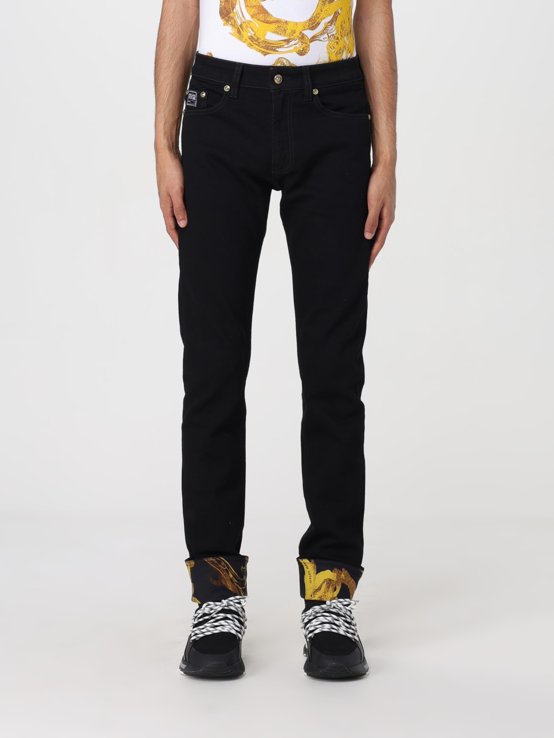 VERSACE JEANS COUTURE Jeans homme Noir Jeans Versace Jeans Couture 76GAB5DM76UP508 en ligne sur GIGLIO.COM