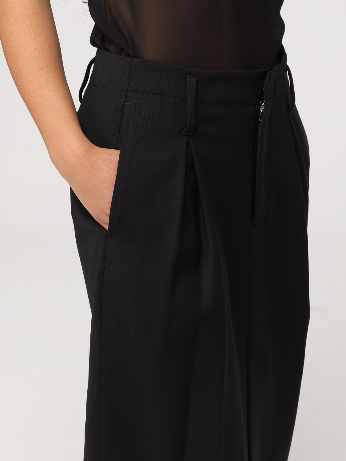 AMI｜SKIRTS (FSK224 VI0007 001) AMI PARIS: Skirt woman - Black | Ami Paris skirt
