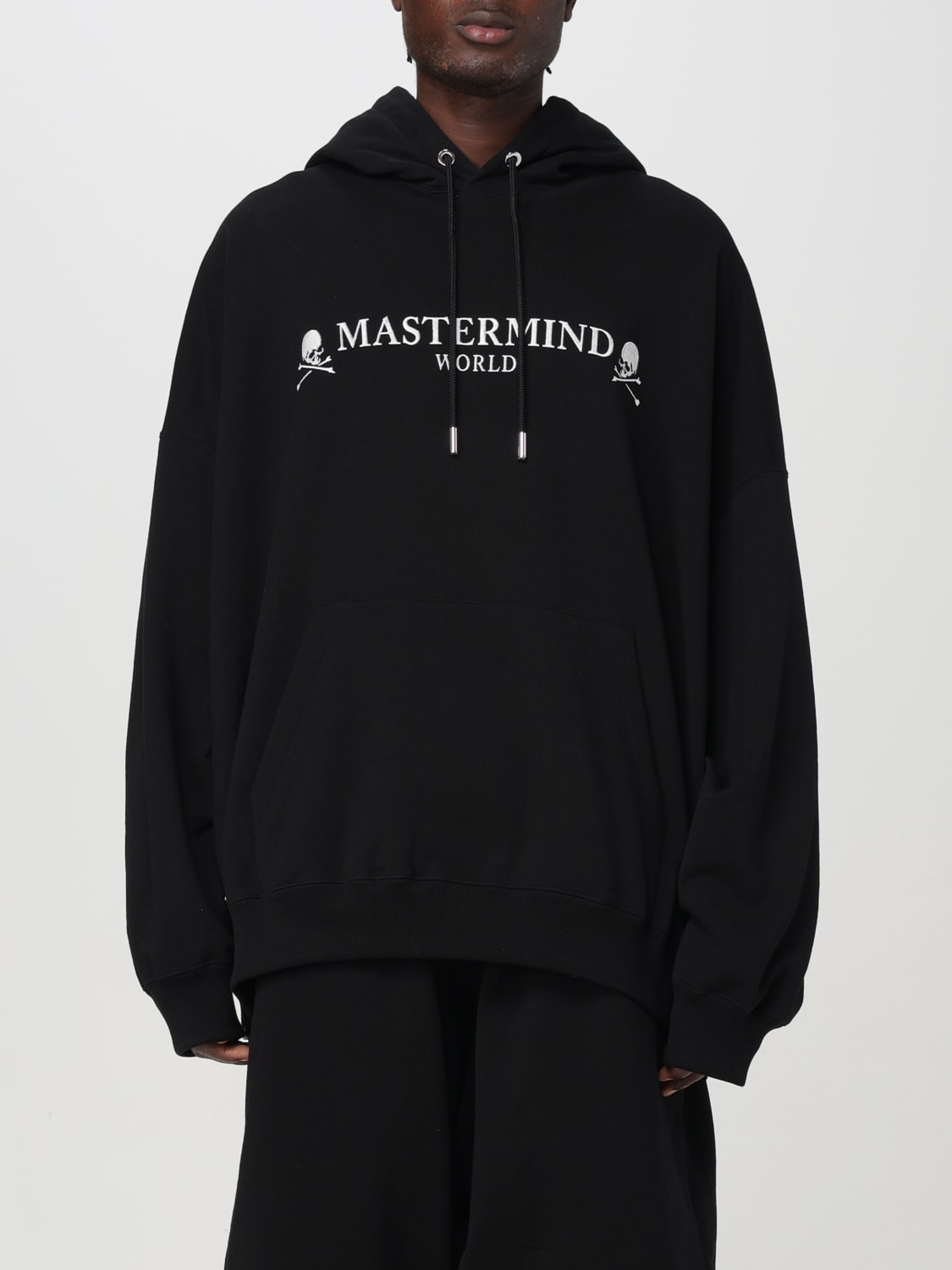 MASTERMIND WORLD：スウェットシャツ メンズ - ブラック | GIGLIO.COMオンラインのMastermind World  スウェットシャツ MW24S12SW008