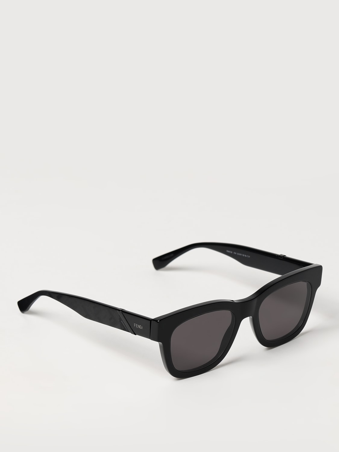 FENDI SONNENBRILLE: Sonnenbrillen damen Fendi, Schwarz - Img 1