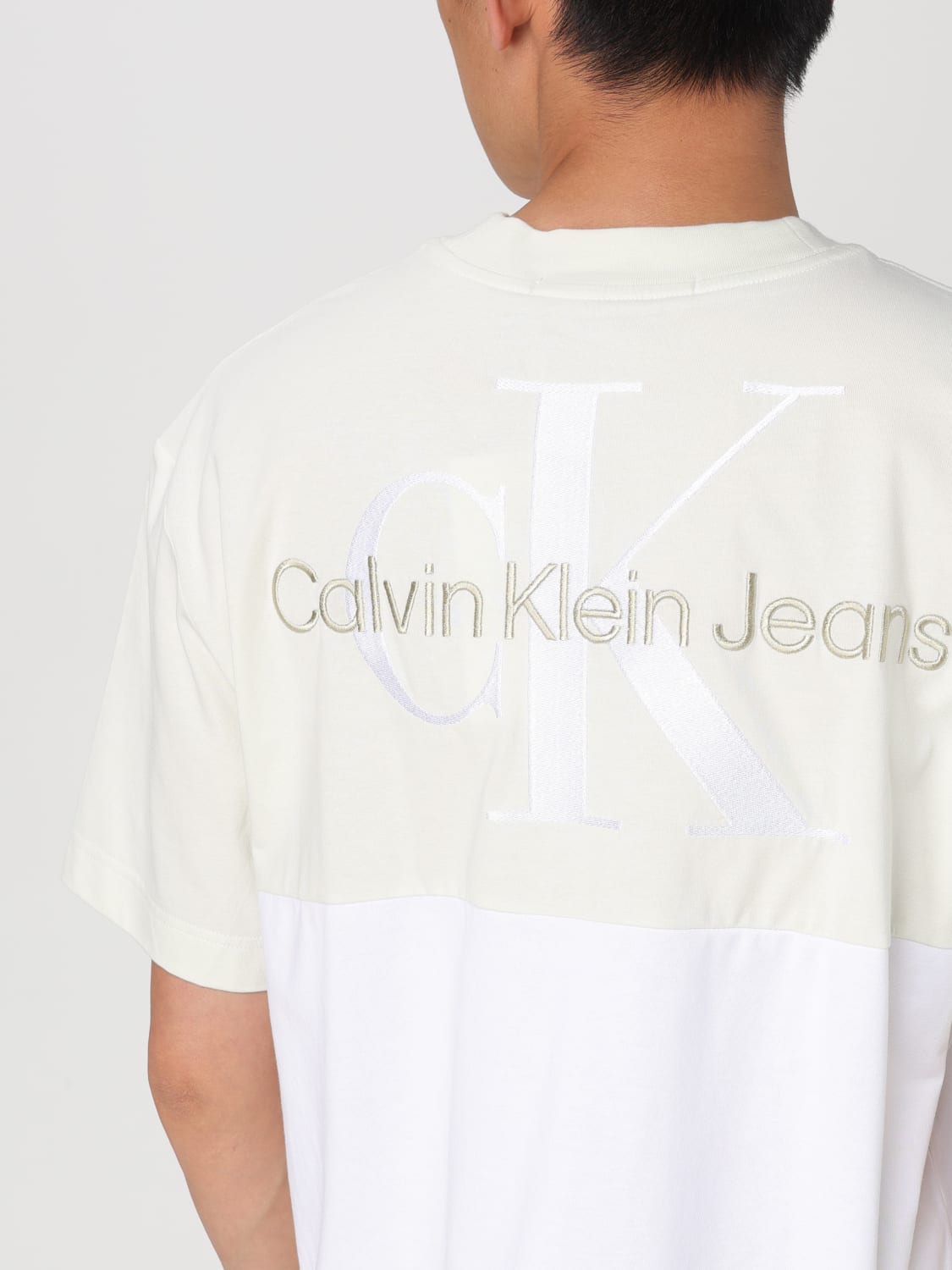 CALVIN KLEIN Tシャツ: Tシャツ メンズ Ck Jeans, ホワイト - Img 3