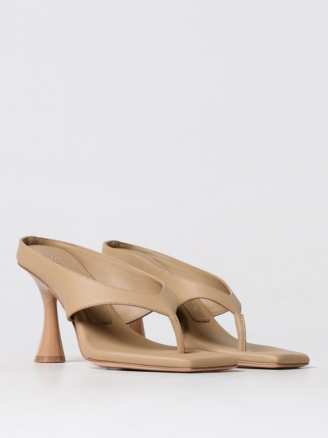 STUDIO AMELIA HEELED SANDALS: Flat sandals woman Studio Amelia, Beige - Img 2