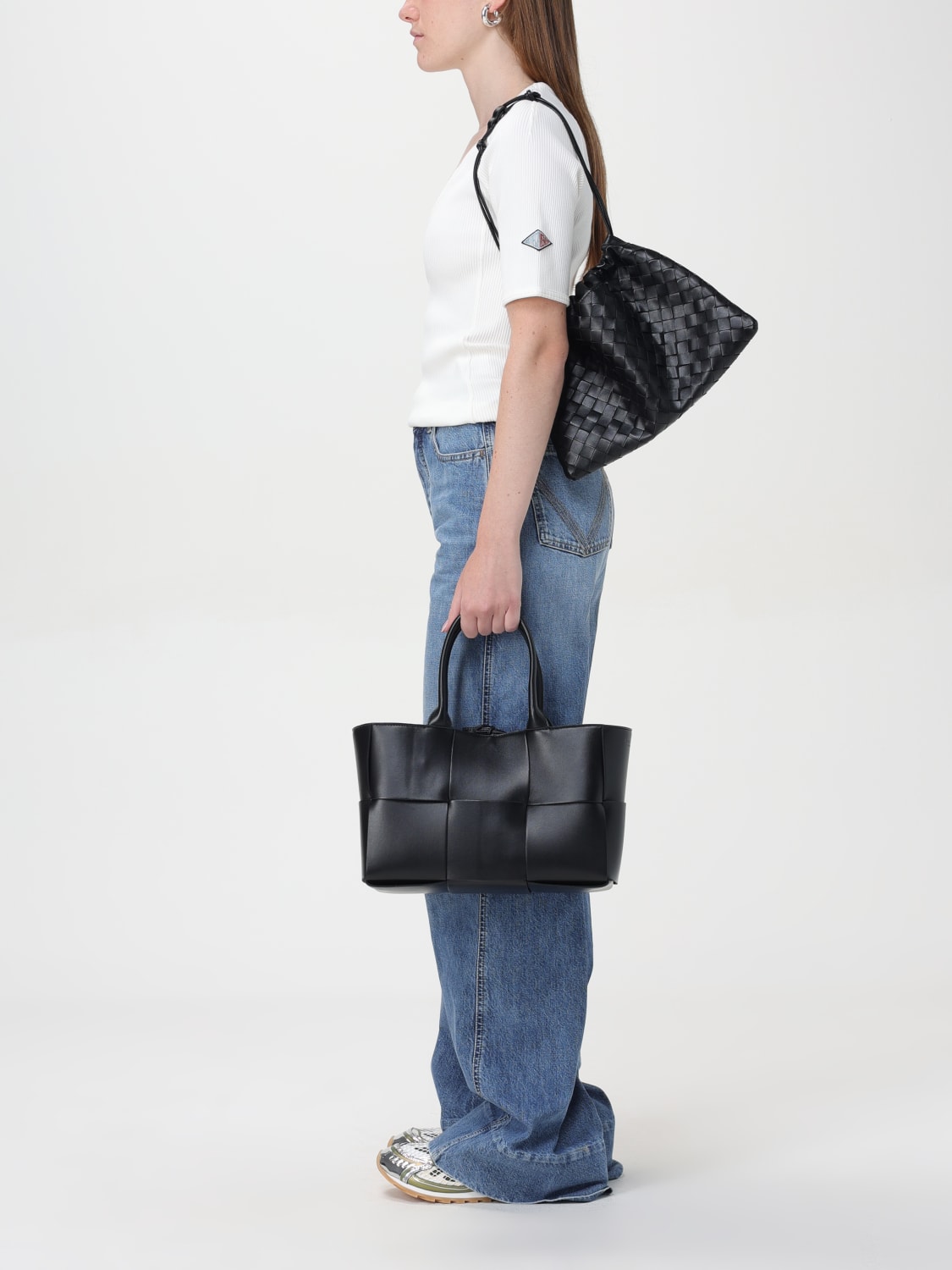 BOTTEGA VENETA HANDBAG: Shoulder bag woman Bottega Veneta, Black - Img 2