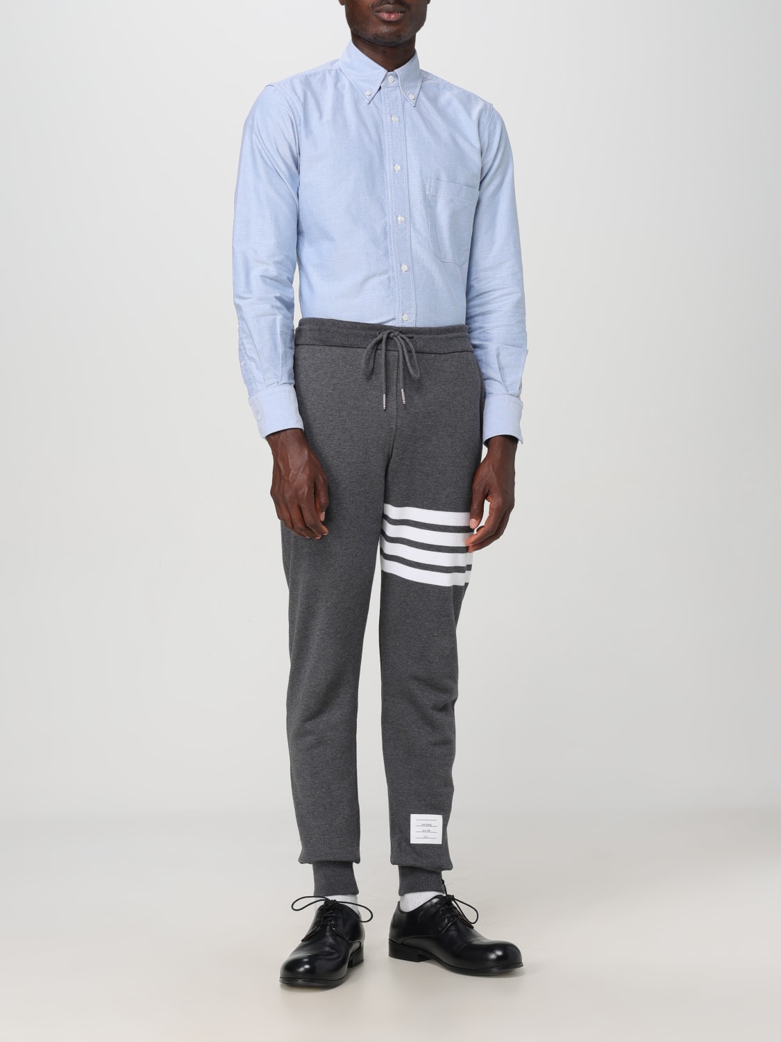 THOM BROWNE PANTALÓN: Chándales hombre Thom Browne, Gris - Img 2