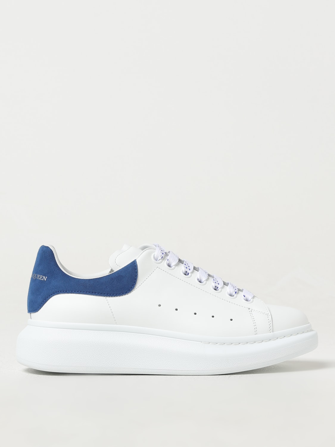 スニーカー ALEXANDER MCQUEEN Men Sneakers White 1 553680WHGP7 9086 Alexander McQueen Oversized low-top Sneakers | White | FARFETCH