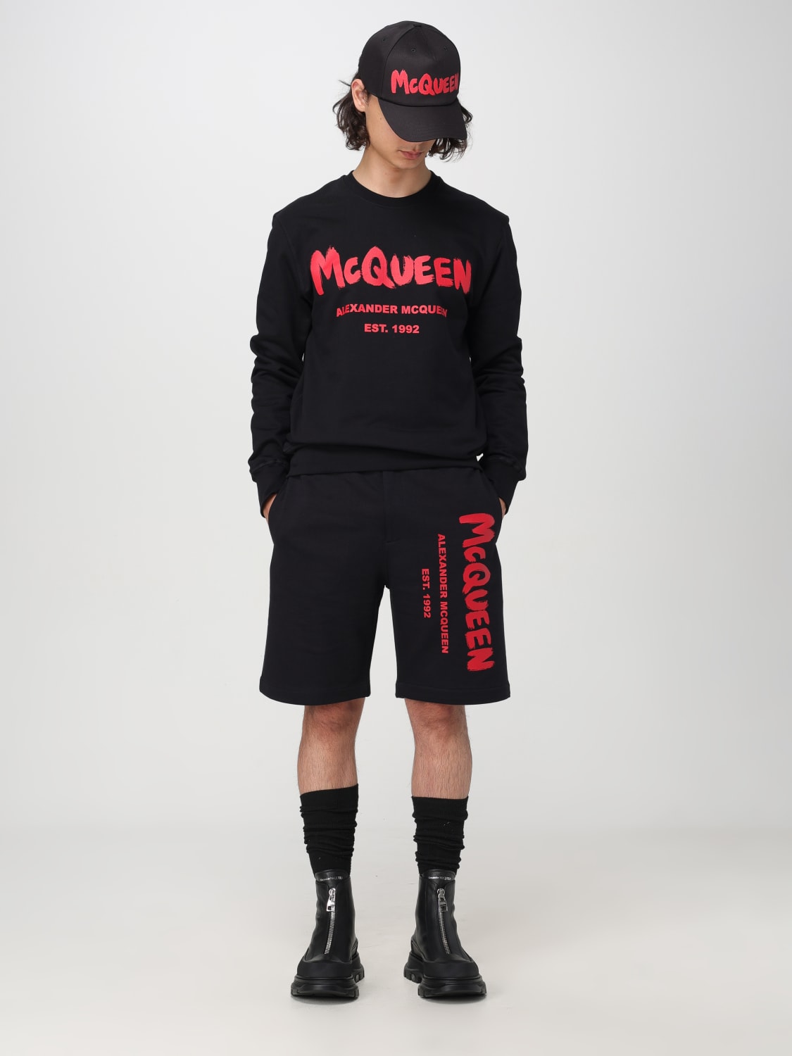 ALEXANDER MCQUEEN 短裤: 短裤 男士 Alexander McQueen, 黑色 - Img 2