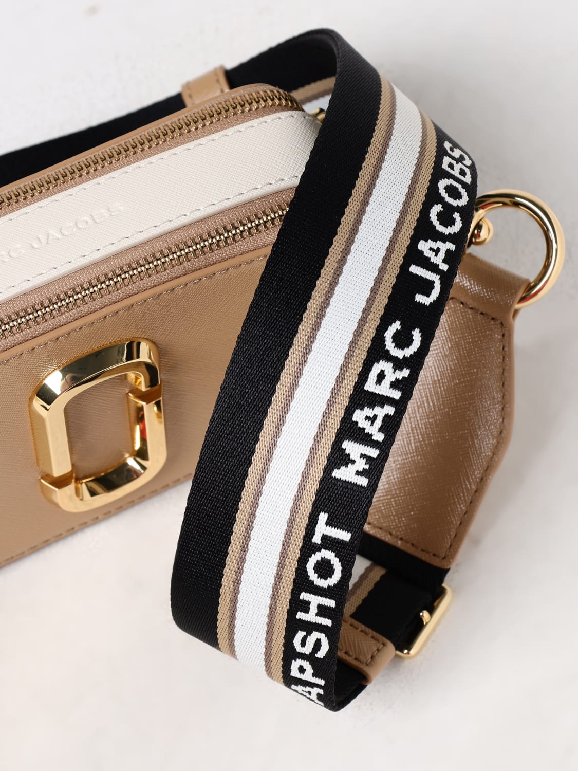 MARC JACOBS BORSA A TRACOLLA: Borsa The Snapshot Marc Jacobs, Cammello - Img 3