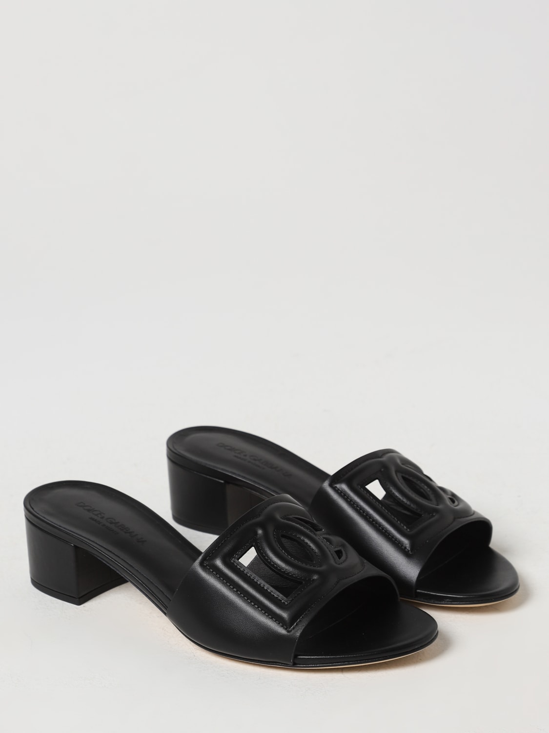 シューズ・サンダルその他 DOLCE & GABBANA Woman Flat sandals Black CR1755AY329 80999 Dolce & Gabbana Outlet: Heeled sandals woman - Black | Dolce