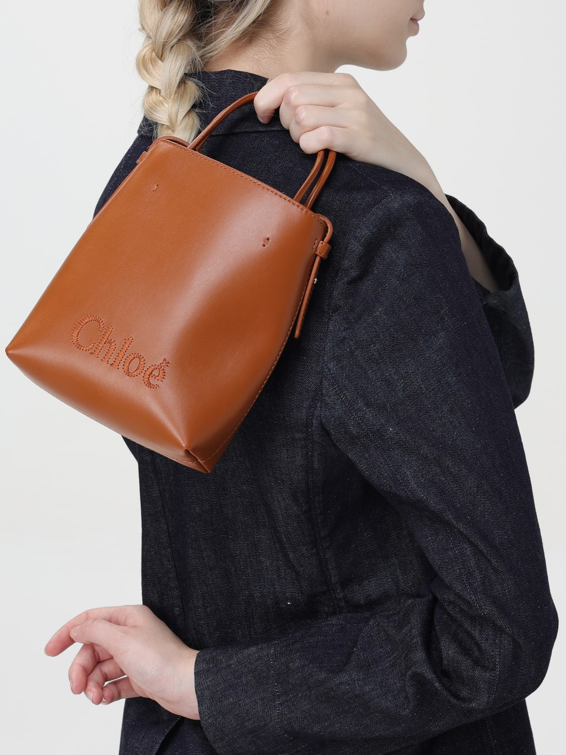 Chloé ダークブラウン ハンドバッグ ブラウン（茶色）系 Chloe(クロエ) ハンドバッグ(レディース) - 海外