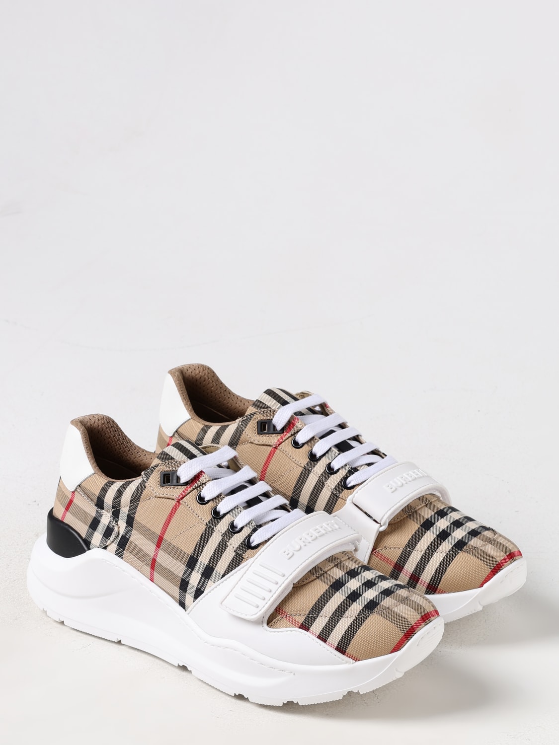 BURBERRY Baskets homme Beige Baskets Burberry 8048577 en ligne sur GIGLIO.COM