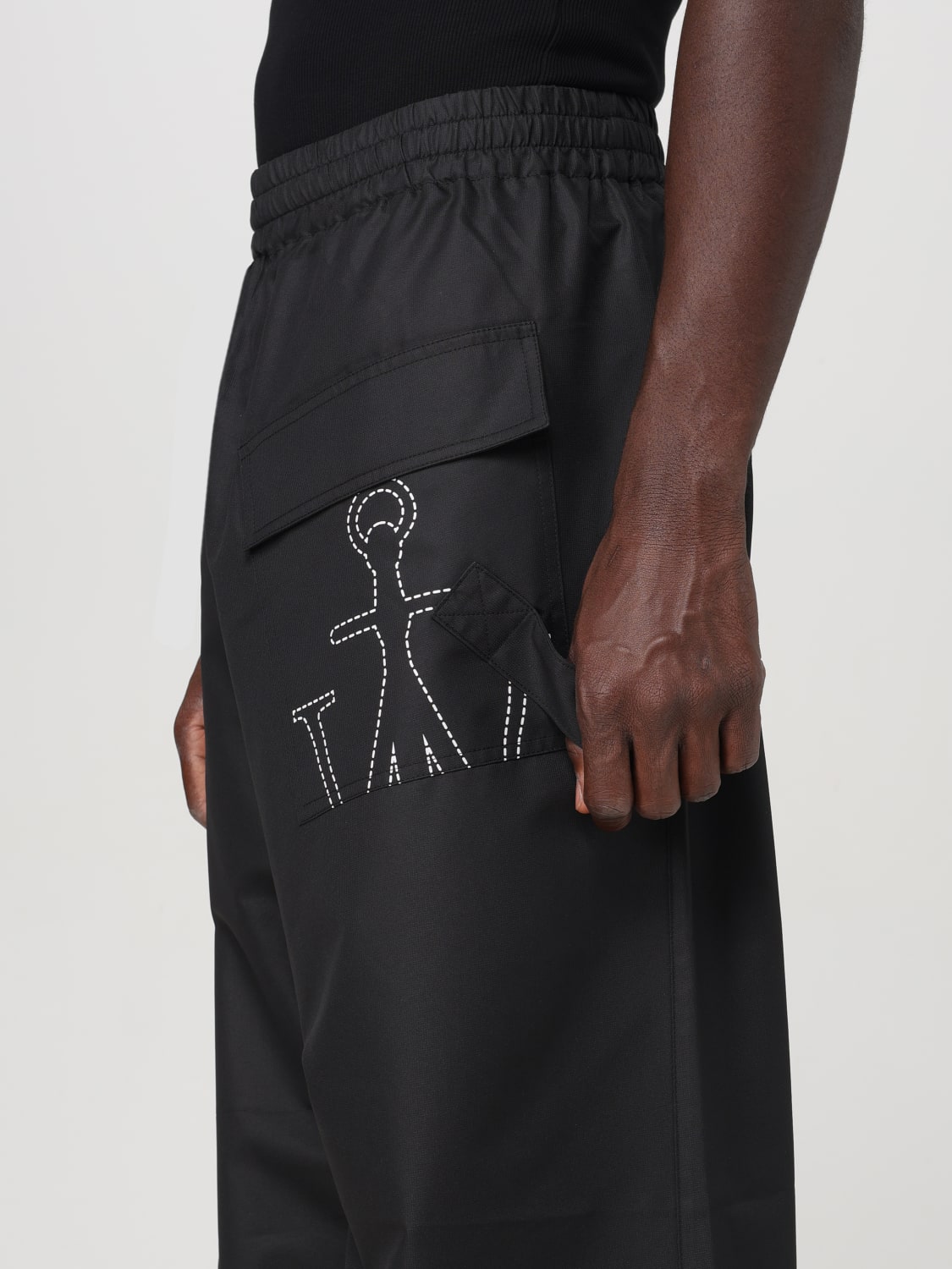 JW ANDERSON PANTALONE: Pantalone largo jogging Jw Anderson in nylon, Nero - Img 5