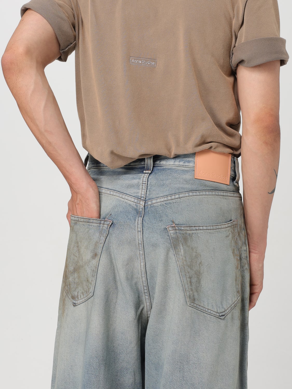 ACNE STUDIOS：ジーンズ メンズ - ブルー | GIGLIO.COM