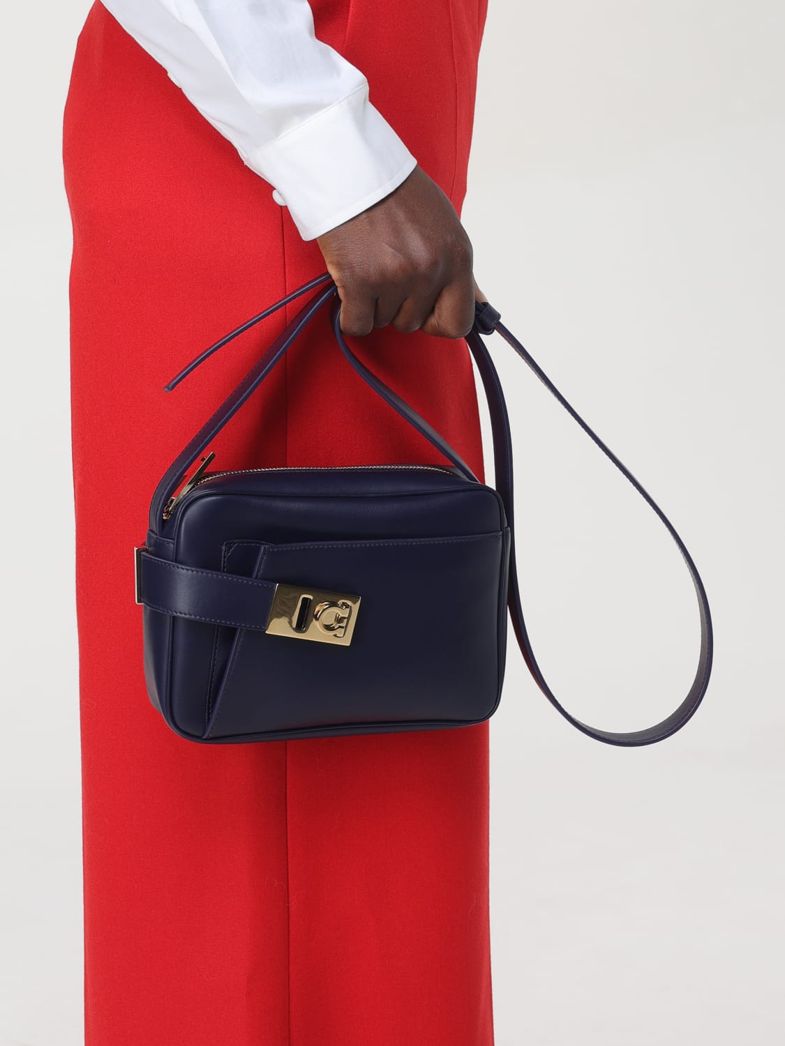 FERRAGAMO UMHÄNGETASCHE: Schultertasche damen Ferragamo, Blau - Img 2